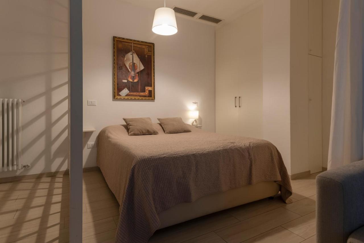 Casa Aleardi Grazioso E Nuovissimo Monolocale Con Balcone Lägenhet Pesaro Exteriör bild